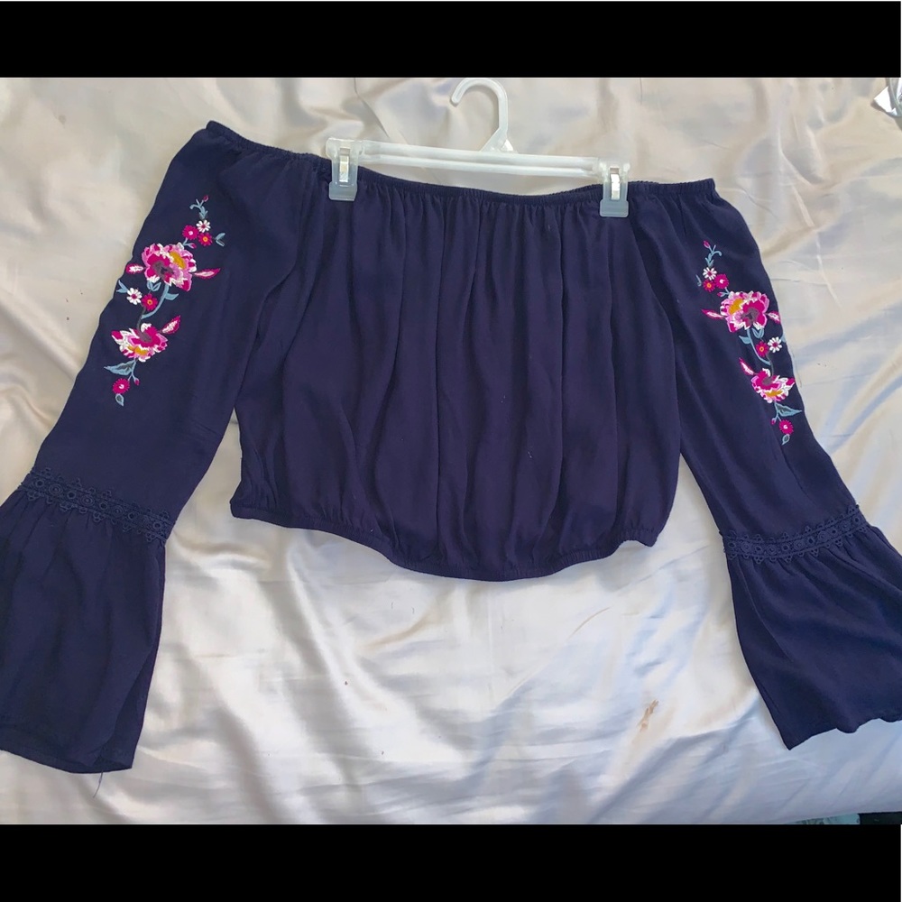 Over the shoulder floral crop top